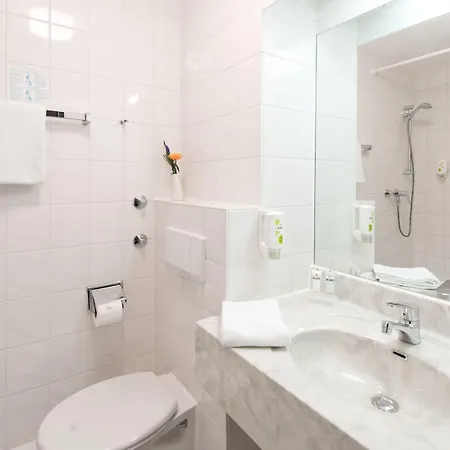 Hotel Achat Messe 3*