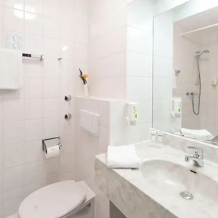 Hotell Achat Messe 3*