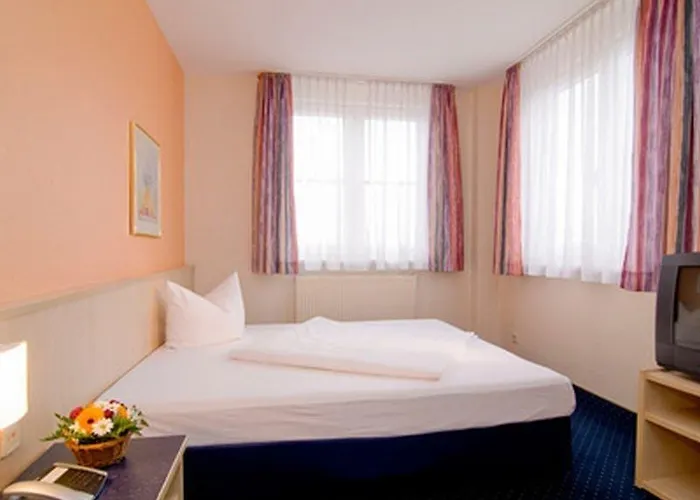 Hotel Achat Messe 3*